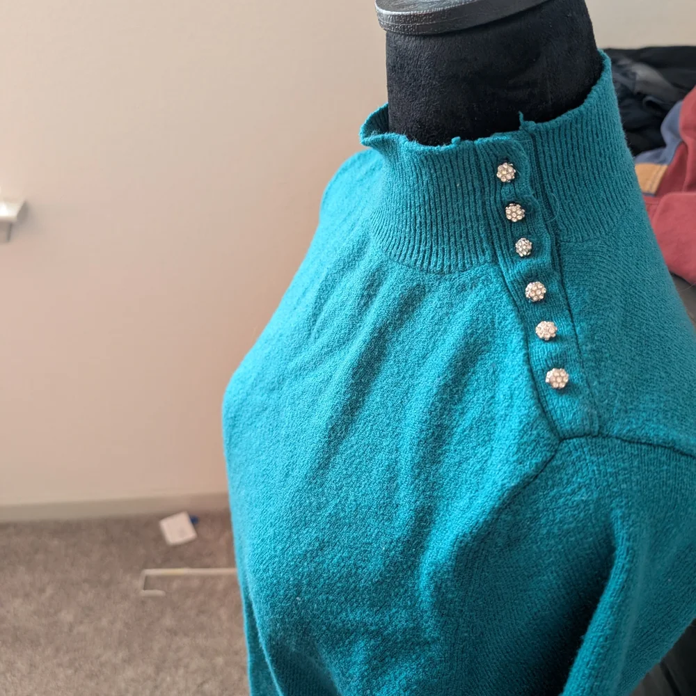 Teal Short Sleeve Sweater with Button Detail - Picture 3 of 3